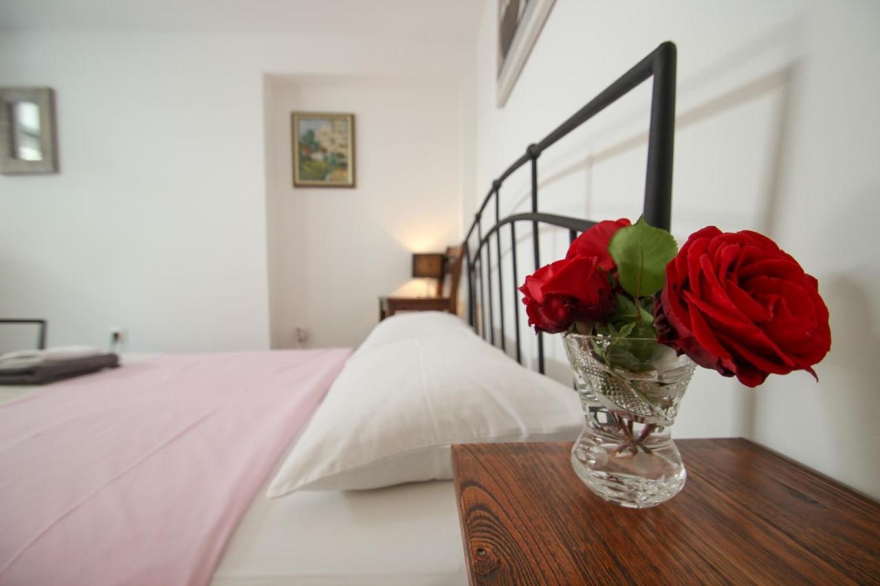 Carla Guest House Novigrad Istria Extérieur photo