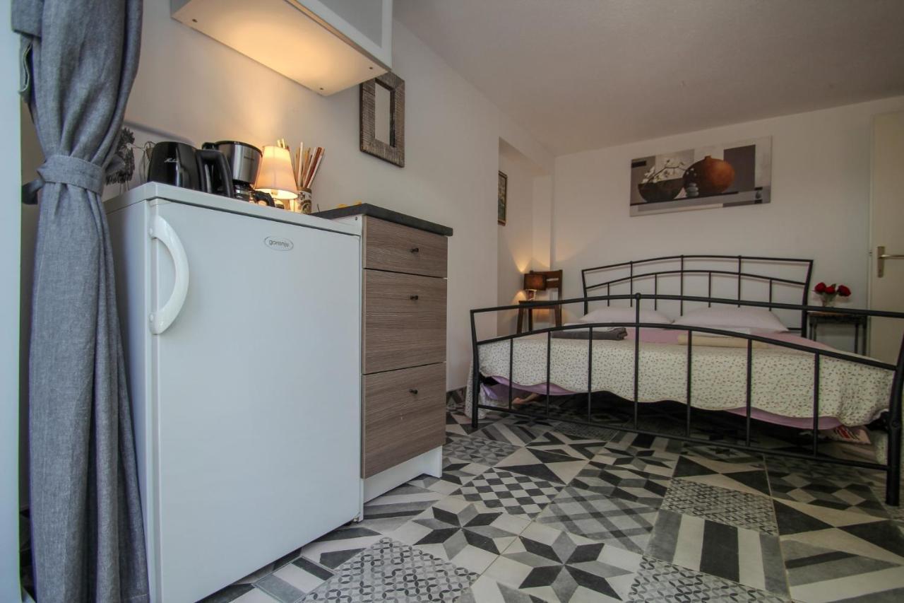 Carla Guest House Novigrad Istria Extérieur photo