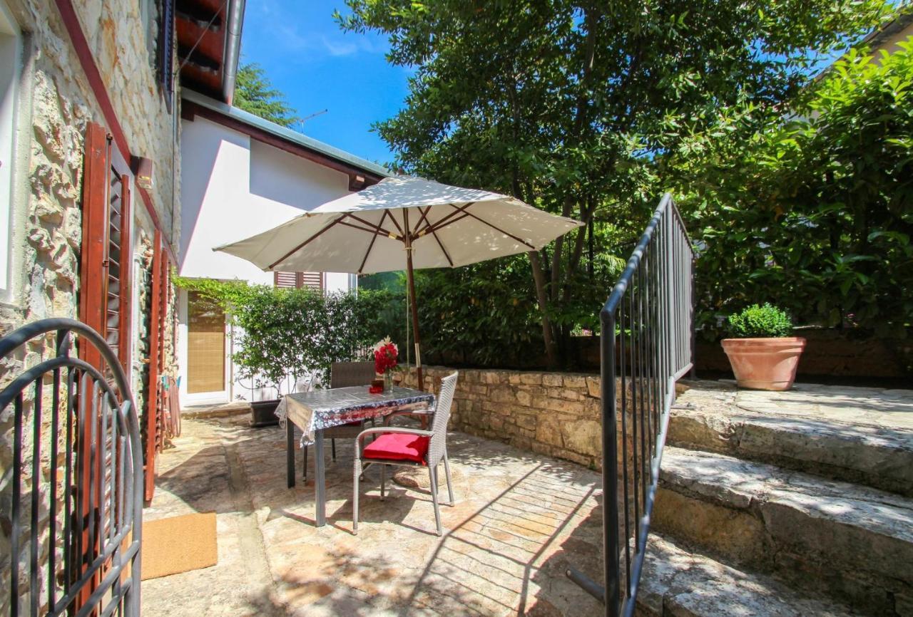 Carla Guest House Novigrad Istria Extérieur photo